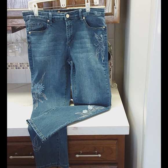 Anne Klein Denim - Anne Klein Stretch Jeans.